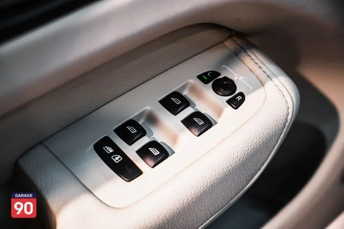 Volvo XC60 2021 - صورة 14
