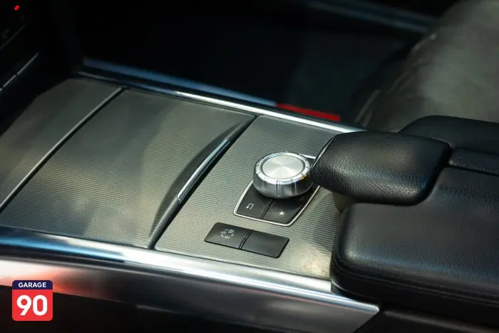 Mercedes-Benz E250 2014 - صورة 17