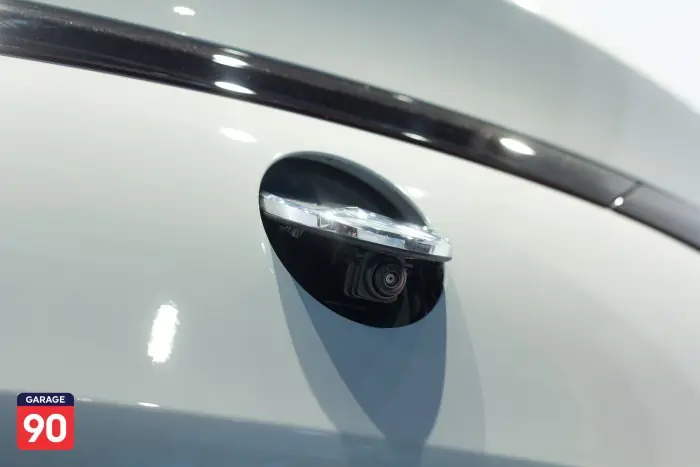 Mercedes-Benz GLC300 2026 - صورة 9