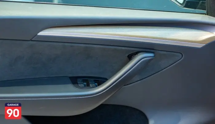 Tesla Model Y 2023 - صورة 15