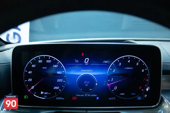 Mercedes-Benz CLE300 2024 - صورة 13