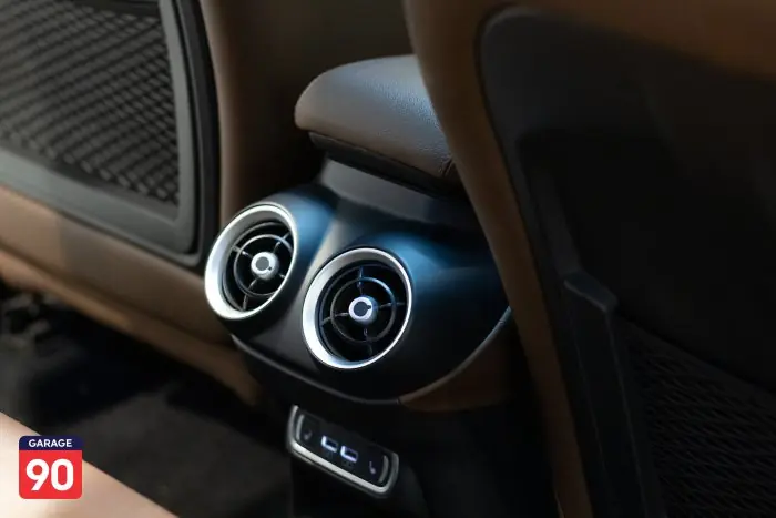 Alfa Romeo Stelvio 2021 - صورة 18