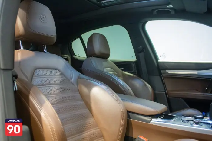 Alfa Romeo Stelvio 2021 - صورة 19