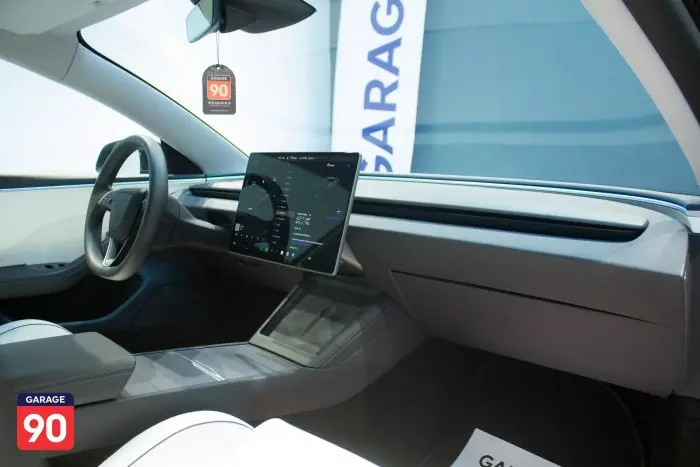 Tesla Model 3 2024 - صورة 13