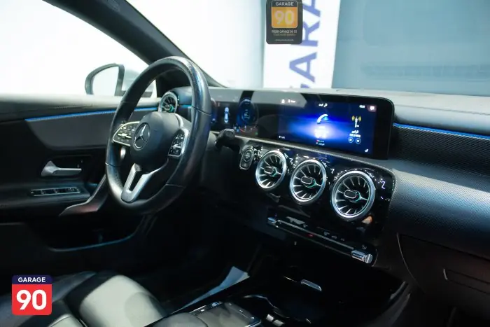 Mercedes-Benz CLA200 2022 - صورة 15