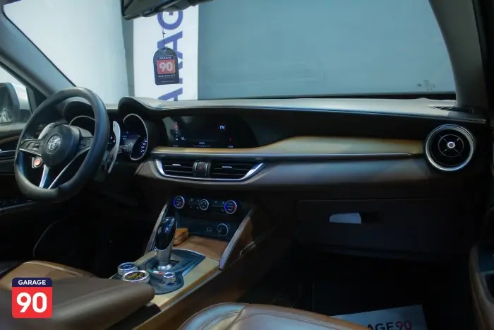 Alfa Romeo Stelvio 2020 - صورة 13