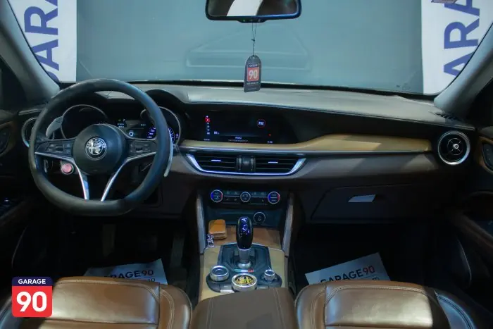 Alfa Romeo Stelvio 2020 - صورة 11