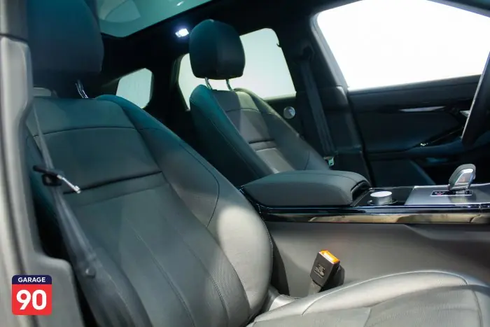 Range Rover Evoque P250 Import 2024 - صورة 19