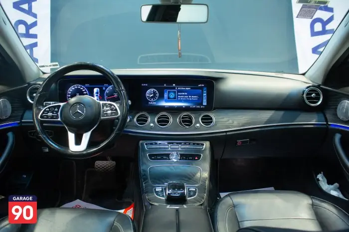 Mercedes-Benz E200 2020 - صورة 12