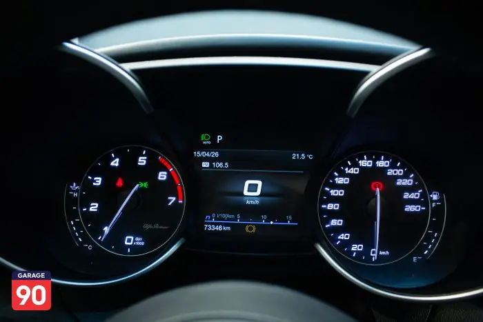 Alfa Romeo Giulia 2022 - صورة 14