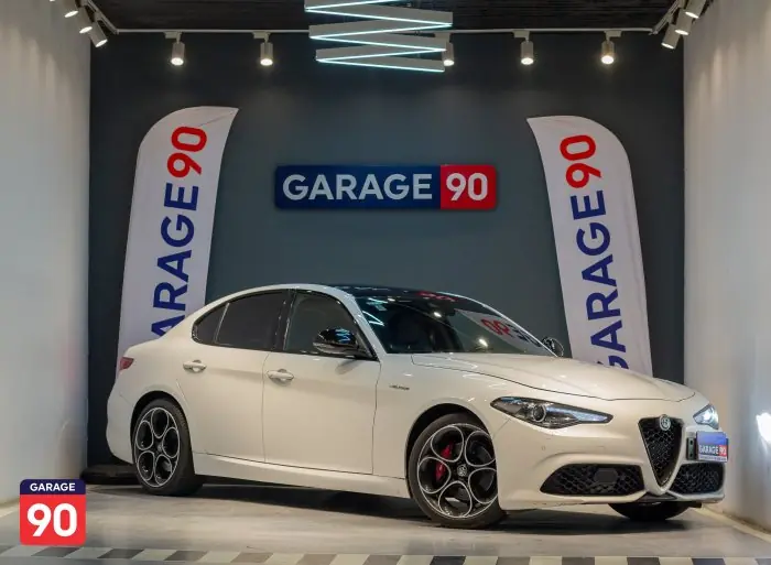 Alfa Romeo Giulia 2022 - صورة 2