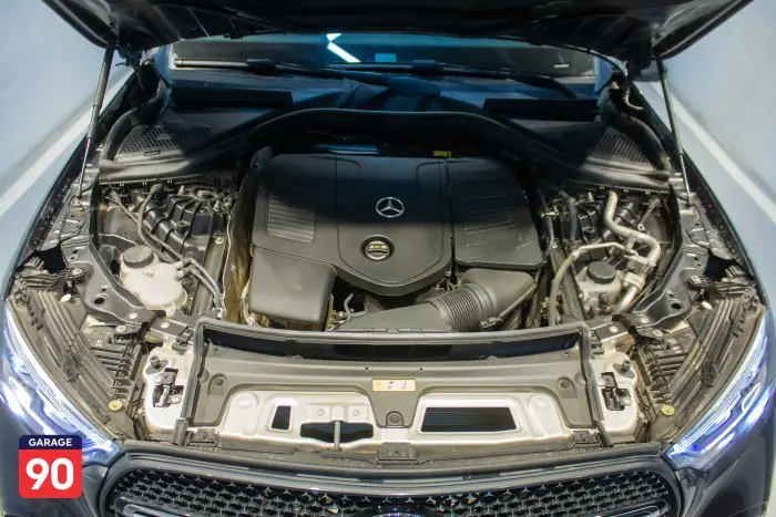 Mercedes-Benz GLC300 2024 - صورة 10