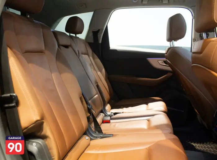 Audi Q7 2022 - صورة 19
