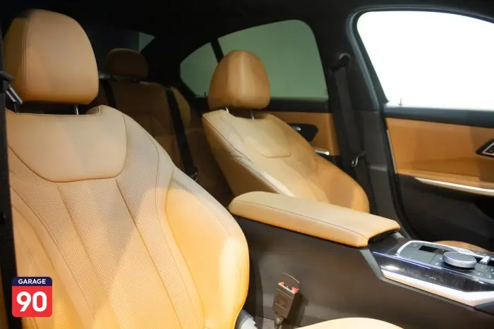 bmw 320i 2024 - صورة 19