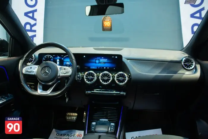 Mercedes-Benz CLA200 2021 - صورة 12
