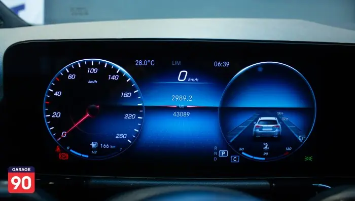 Mercedes-Benz CLA200 2021 - صورة 14