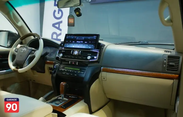 Toyota Land Cruiser 2014 - صورة 11