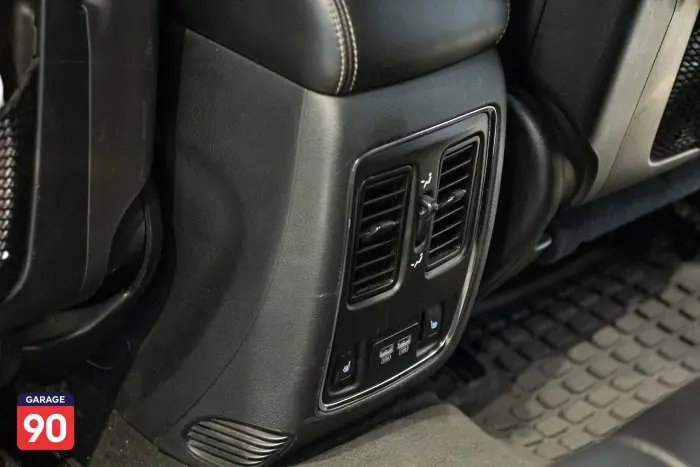 Jeep Grand Cherokee 2016 - صورة 15