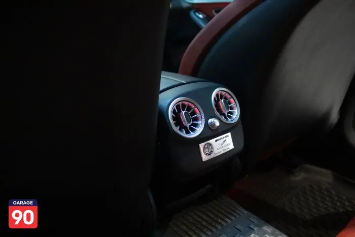 Mercedes-Benz C180 2017 - صورة 18