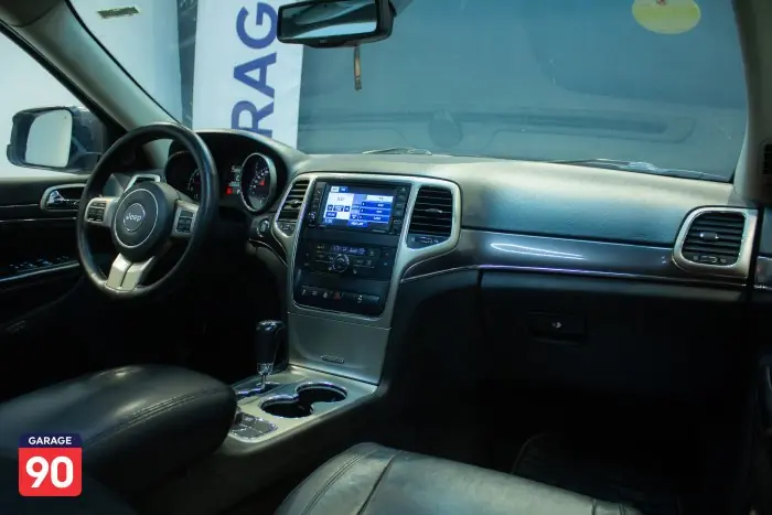 Jeep Grand Cherokee 2012 - صورة 11