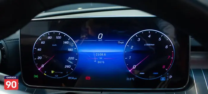 Mercedes-Benz C200 2023 - صورة 14