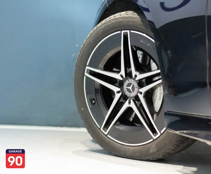 Mercedes-Benz C200 2023 - صورة 8