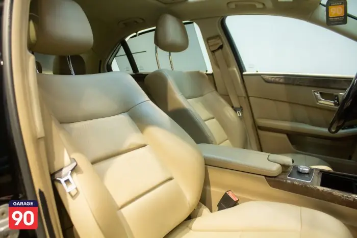 Mercedes-Benz E300 2010 - صورة 18
