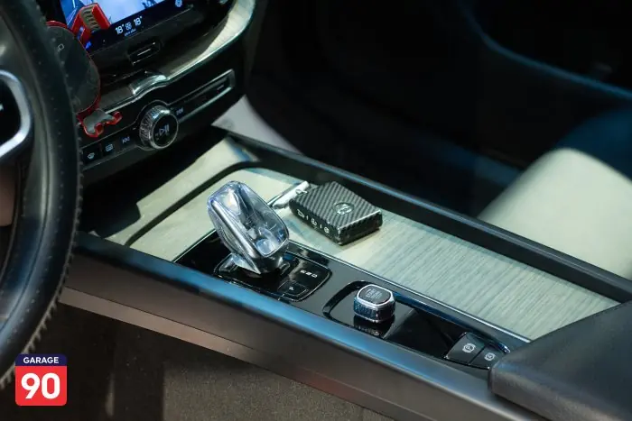 Volvo XC60 2022 - صورة 16
