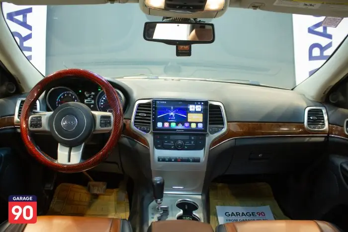 Jeep Grand Cherokee 2012 - صورة 12