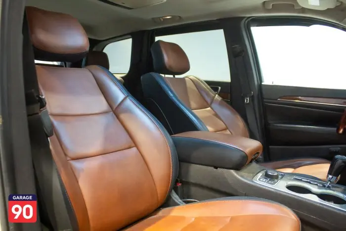 Jeep Grand Cherokee 2012 - صورة 19