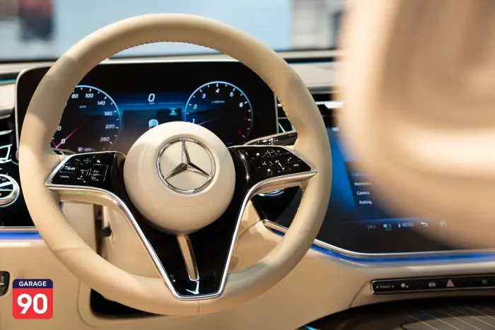 Mercedes-Benz E300 2024 - صورة 9