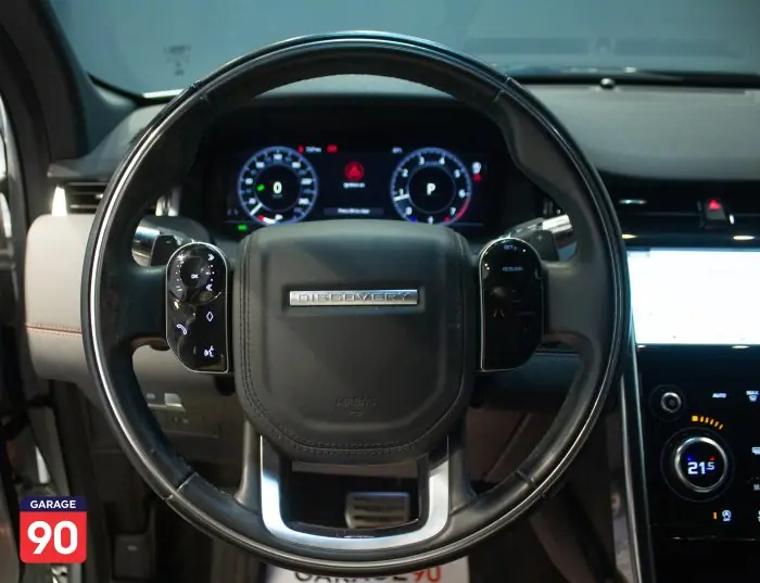 Land Rover Discovery S Dynamic Wakeel 2020 - صورة 12