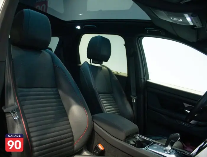 Land Rover Discovery S Dynamic Wakeel 2020 - صورة 19