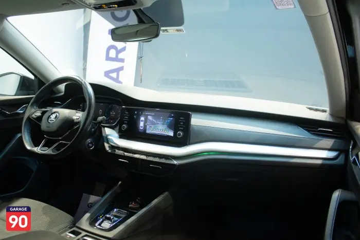 Skoda Octavia 2022 - صورة 10