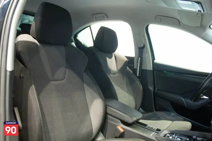 Skoda Octavia 2022 - صورة 20