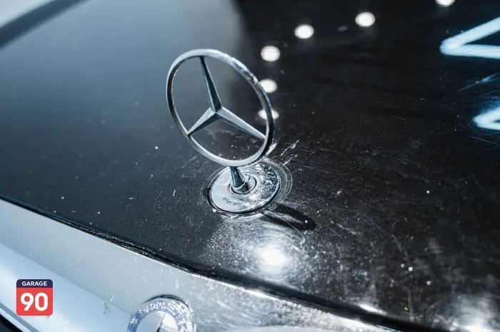 Mercedes-Benz  2010 - صورة 9