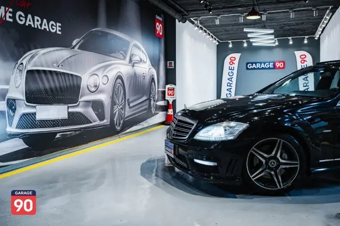 Mercedes-Benz  2010 - صورة 7