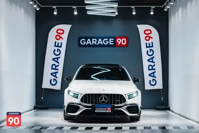 Mercedes-Benz  2022
