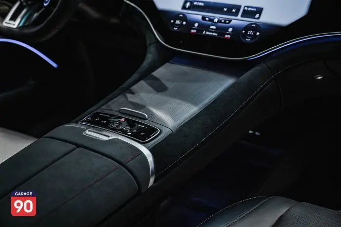 Mercedes-Benz  2023 - صورة 13