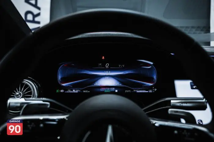 Mercedes-Benz  2023 - صورة 11