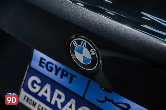 bmw 320i 2023 - صورة 10