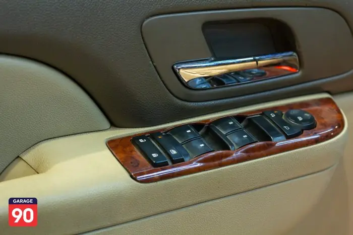 Chevrolet  2012 - صورة 14