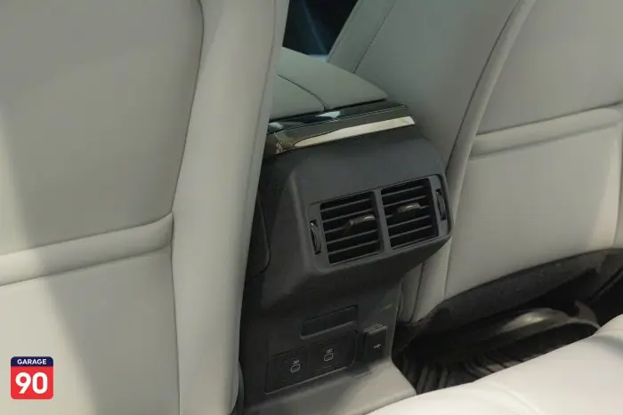 Land Rover Velar 2025 - صورة 16