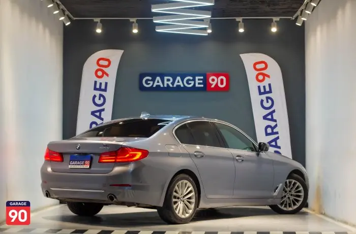 bmw 520i 2019 - صورة 6