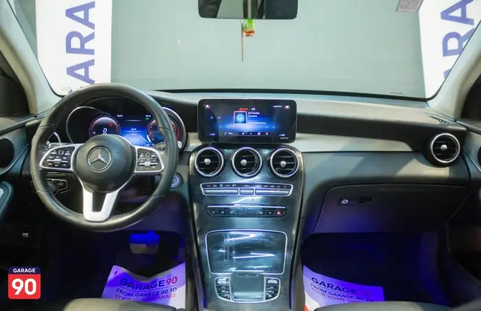 Mercedes-Benz GLC200 2021 - صورة 12