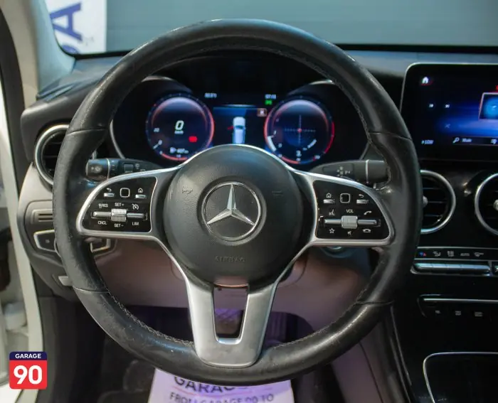 Mercedes-Benz GLC200 2021 - صورة 14