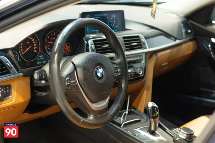 Bmw 318 Luxury Wakeel 2017 - صورة 12