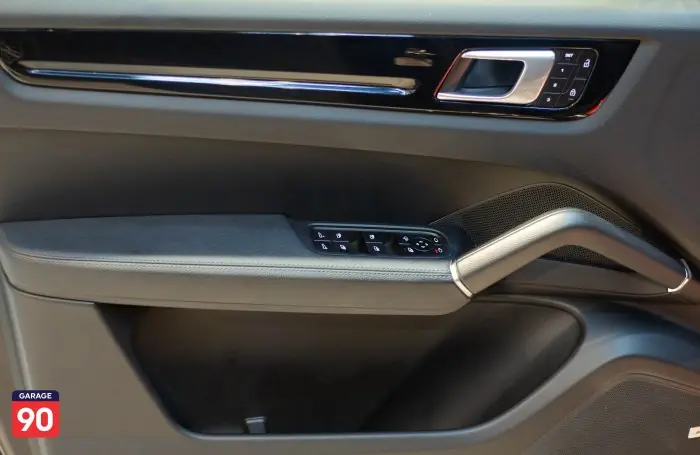 Porsche Cayenne 2022 - صورة 19