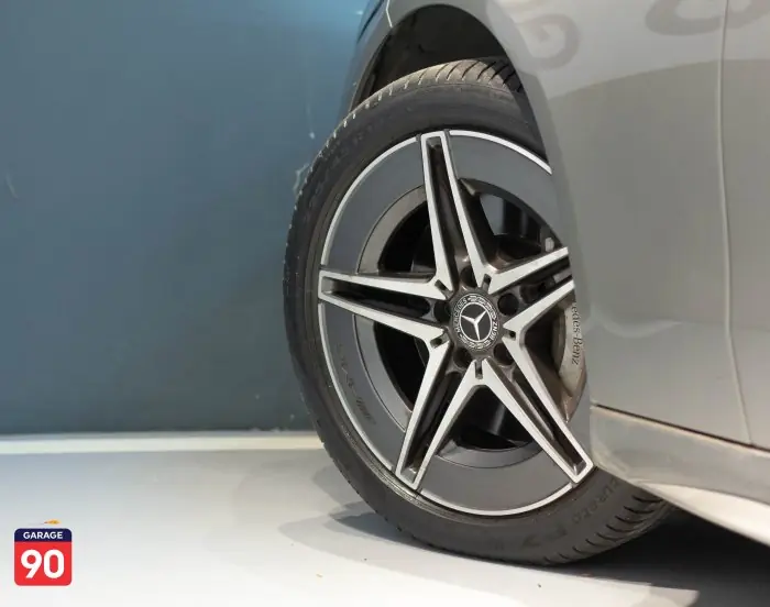 Mercedes-Benz C180 2022 - صورة 9