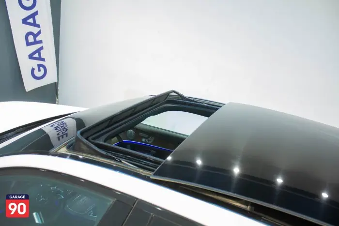 Mercedes-Benz E200 2023 - صورة 8